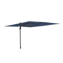 Foto van Madison - parasol saint-tropez safier blue - 355x300 - blauw