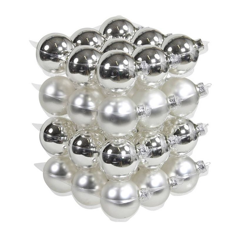 Foto van 36x zilveren glazen kerstballen 6 cm - mat/glans - kerstboomversiering zilver mat en glanzend