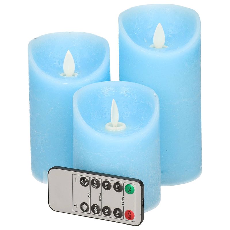 Foto van Kaarsen set van 3x stuks led stompkaarsen blauw met afstandsbediening - led kaarsen