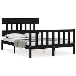 Foto van The living store bedframe massief grenenhout - zwart - 205.5 x 125.5 x 81 cm - functioneel hoofd- en voeteneinde