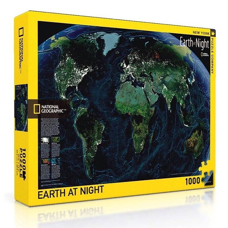 Foto van New york puzzle company - the earth at night 1000-delige puzzel