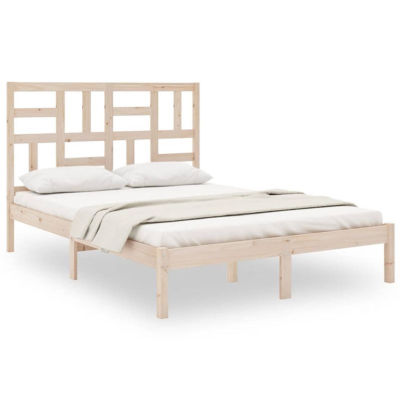 Foto van The living store bedframe grenenhout - 195.5 x 126 x 104 cm - hoogwaardig - stabiel - comfortabel