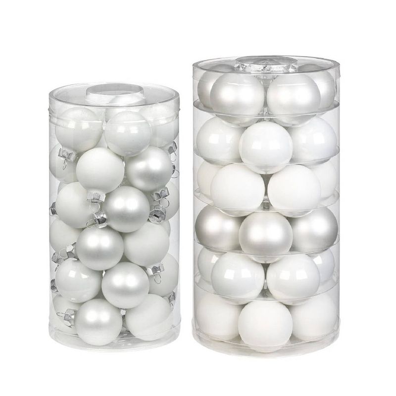 Foto van 60x stuks glazen kerstballen wit 4 en 6 cm glans en mat - kerstbal