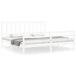 Foto van The living store houten bedframe - bedden - 205.5 x 205.5 x 100 cm - massief grenenhout - multiplex lattenbodem