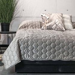 Foto van Unique living peggy - bedsprei - tweepersoons - 220x220 cm - light grey