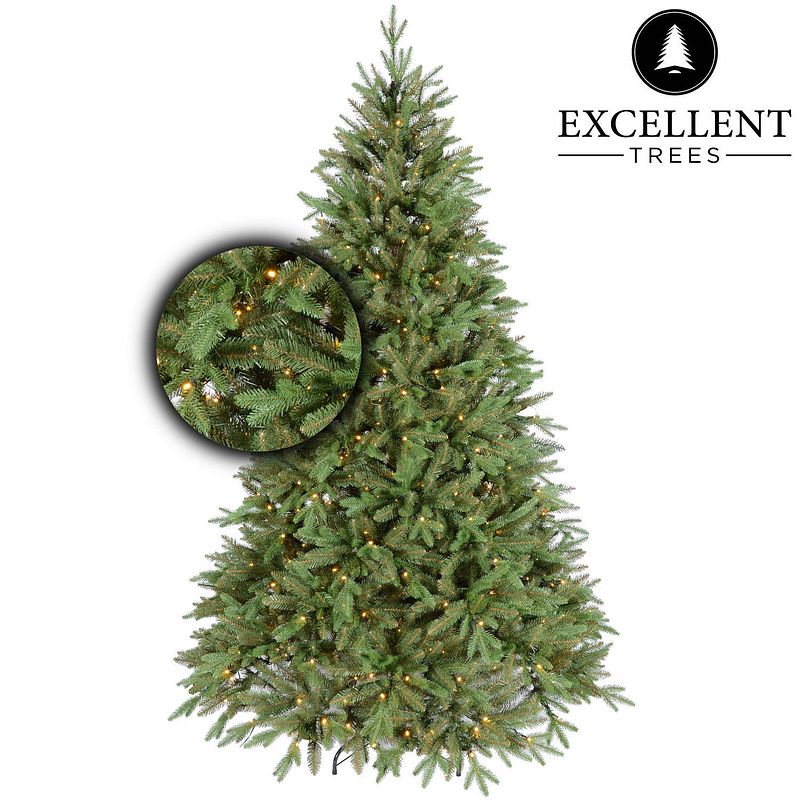 Foto van Kerstboom excellent trees® led ulvik 365 cm met verlichting - luxe uitvoering - 1210 lampjes
