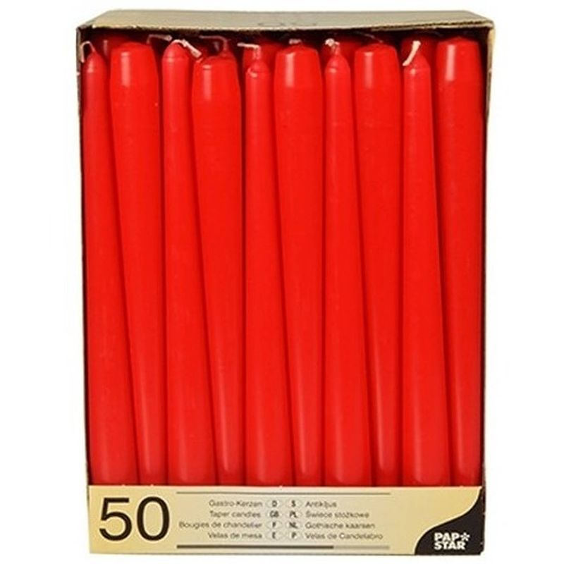 Foto van 50x stuks dinerkaarsen rood 25 cm - dinerkaarsen