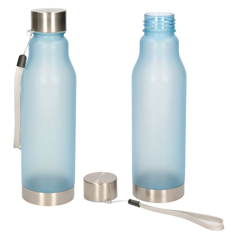 Foto van Waterfles/drinkfles/sportfles - 2x - lichtblauw - kunststof/rvs - 600 ml - drinkflessen