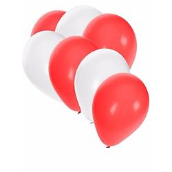 Foto van 50x witte en rode ballonnen - ballonnen