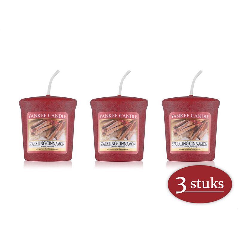 Foto van 3 stuks yankee candle sparkling cinnamon geurkaars kerstkaars - rood - 4 branduren