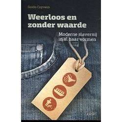 Foto van Weerloos en zonder waarde