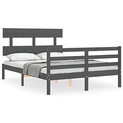 Foto van The living store bedframe grenenhout - grijs - 195.5 x 145.5 x 81 cm - multiplex lattenbodem