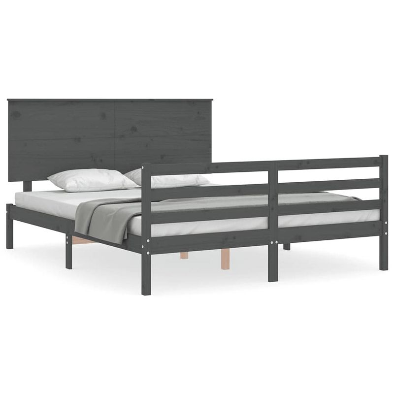 Foto van The living store bedframe massief grenenhout - bedframes - 205.5 x 165.5 x 82.5 cm