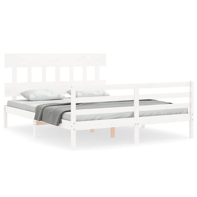 Foto van The living store massief grenenhouten bedframe - praktisch en decoratief - afmetingen- 205.5 x 165.5 x 81 cm - kleur-