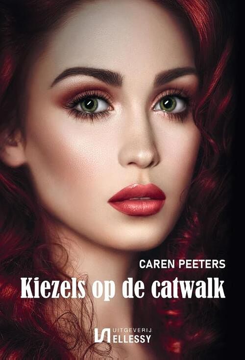 Foto van Kiezels op de catwalk - caren peeters - paperback (9789464492989)