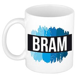 Foto van Naam cadeau mok / beker bram met blauwe verfstrepen 300 ml - naam mokken