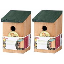 Foto van 2x vogelhuisjes houten nestkastjes van 22 cm - vogelhuisjes