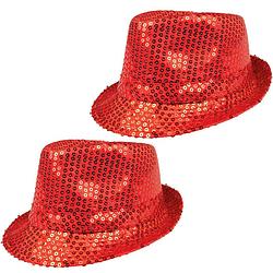 Foto van 2x stuks trilby hoeden met pailletten - rood - glitter - verkleedhoofddeksels