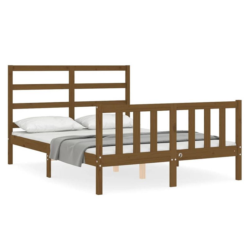 Foto van The living store massief grenenhouten bedframe - honingbruin - 205.5 x 125.5 x 100 cm - multiplex lattenbodem