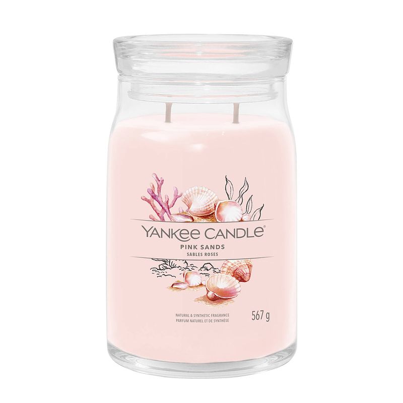 Foto van Yankee candle geurkaars large - met 2 lonten - pink sands - 16 cm / ø 9 cm