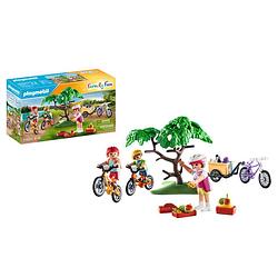 Foto van Playmobil family fun mountainbike tour 71426