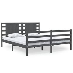 Foto van The living store houten bedframe - massief grenenhout - 195.5 x 141 x 70 cm - grijs