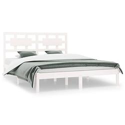 Foto van The living store houten bedframe - bedframe 205.5 x 125.5 x 31 cm - massief grenenhout