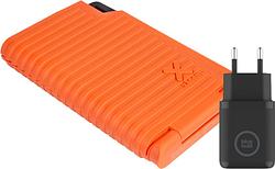 Foto van Xtorm rugged solar powerbank 10.000 mah power delivery en quick charge + bluebuilt oplader