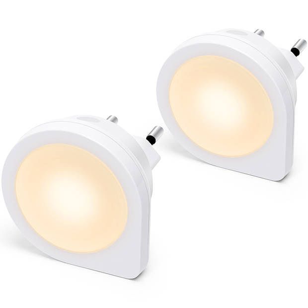 Foto van Aigostar 10b9r - led nachtlampje stopcontact met dag/nacht sensor - bedlampje - verlichting babykamer - 3000k - 2 stuks