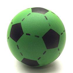 Foto van Foam softbal voetbal groen 20 cm - zachte speelgoed voetbal