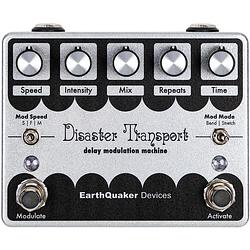 Foto van Earthquaker devices disaster transport legacy reissue delay modulation machine