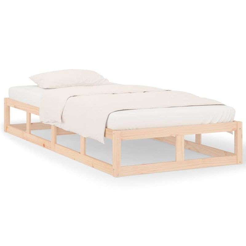 Foto van The living store houten bedframe - modern - eenpersoonsbed - 90 x 200 cm - massief grenenhout