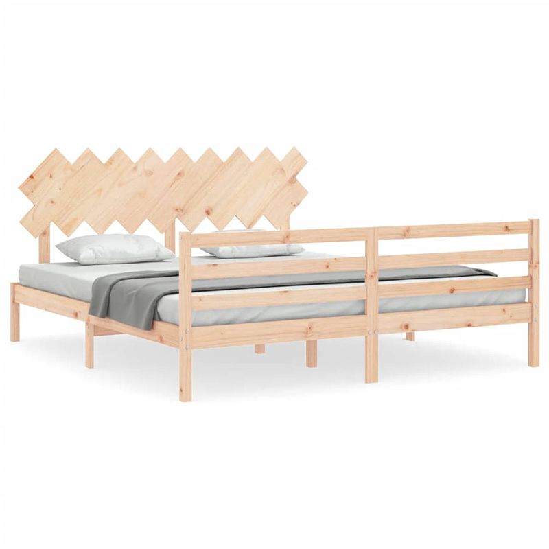 Foto van The living store bedframe massief grenenhout - multiplex lattenbodem - functioneel hoofd- en voeteneinde - 205.5 x