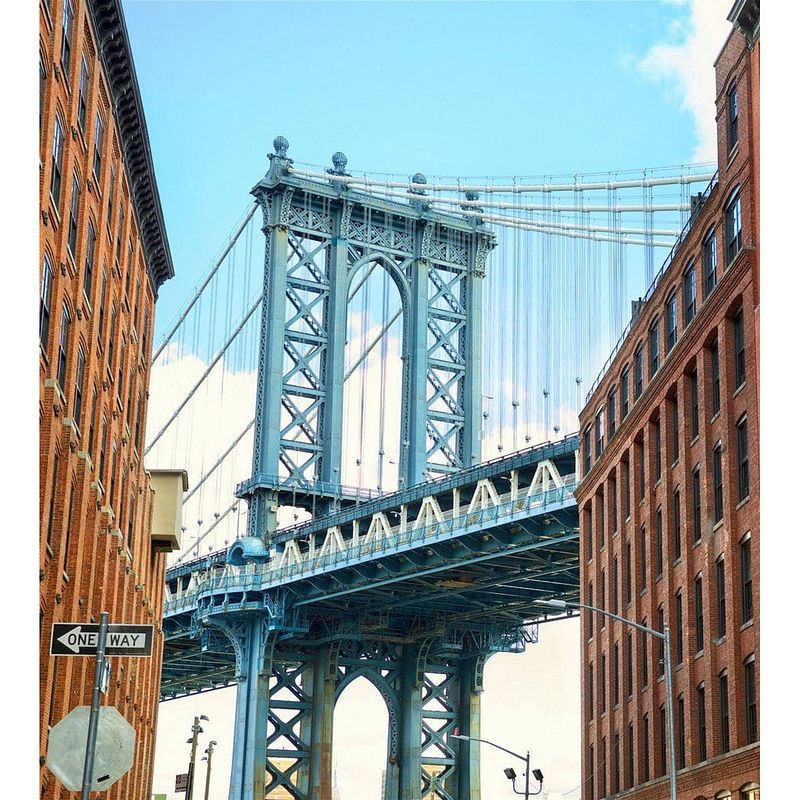 Foto van Dimex manhattan bridge vlies fotobehang 225x250cm 3-banen