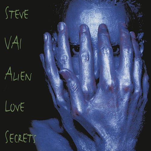 Foto van Alien love secrets - cd (8718627234105)