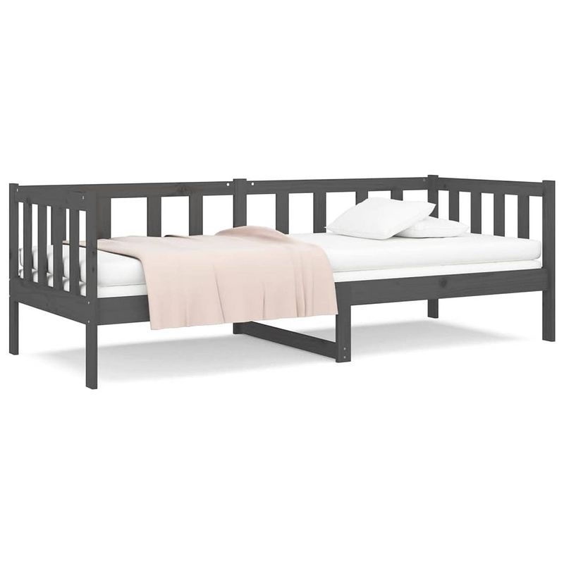 Foto van The living store houten slaapbank - logeerbed met bedhek - grijs - 193.5 x 96 x 66 cm - massief grenenhout