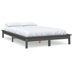 Foto van Vidaxl bedframe massief grenenhout grijs 140x200 cm