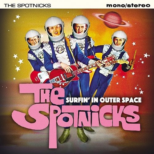 Foto van Surfin's in outer space - cd (0604988097122)