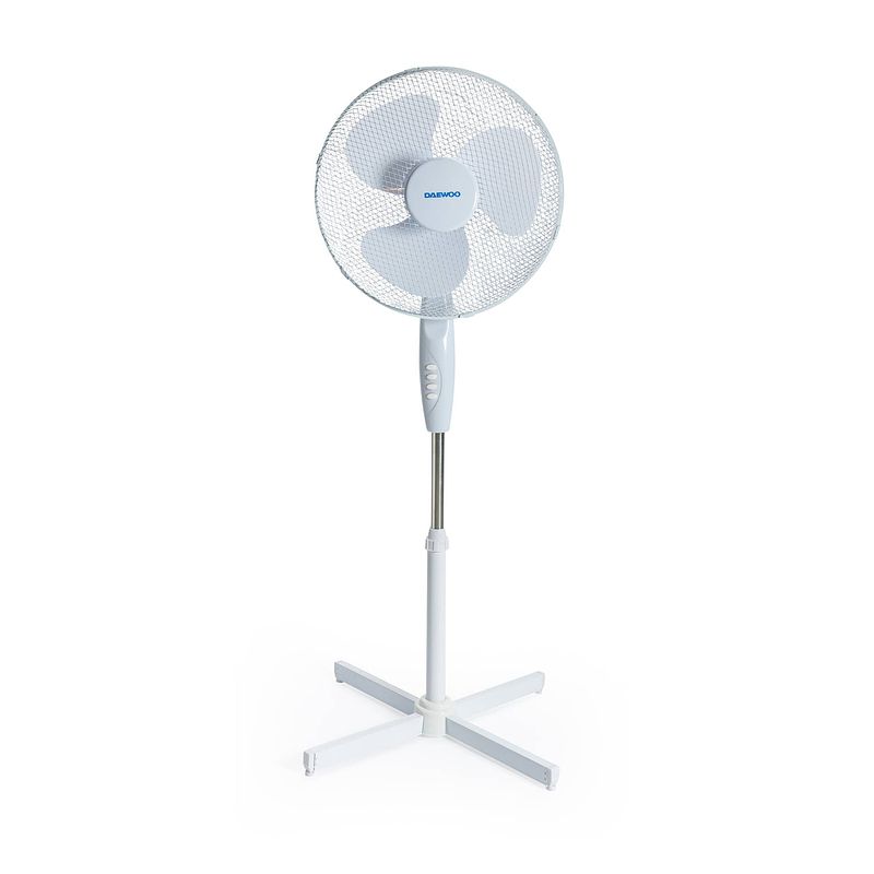 Foto van Daewoo dvs1699v - zelfdraaiende statiefventilator 3 standen - 50 watt - fluisterstille staande ventilator - wit