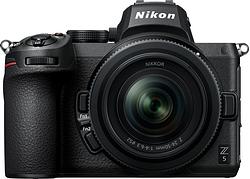 Foto van Nikon z5 + nikkor z 24-50mm f/4-6.3