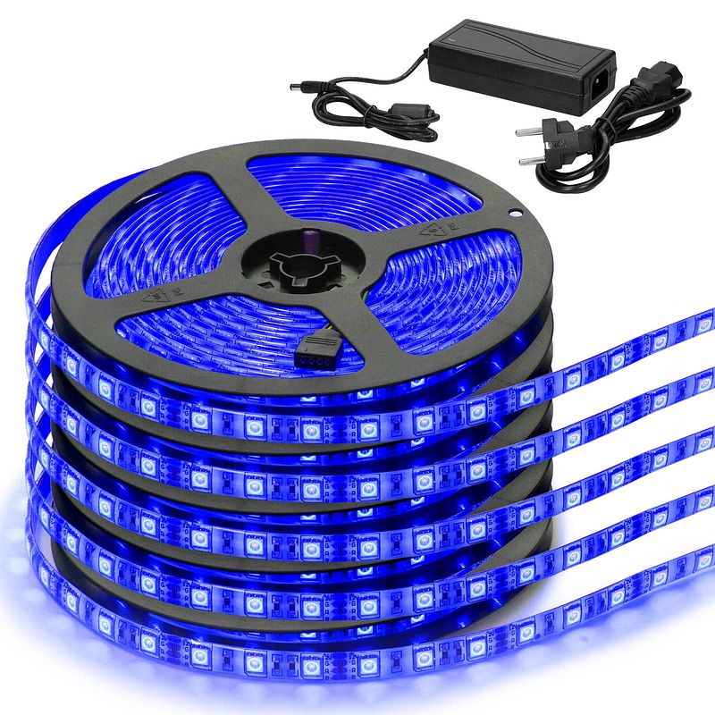 Foto van Led smd blue waterproof strip 25m 60 led met 5a stroomvoorziening