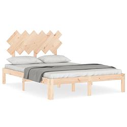 Foto van The living store grenenhouten bedframe - massief - multiplex lattenbodem - 203.5 x 123.5 x 80.5 cm