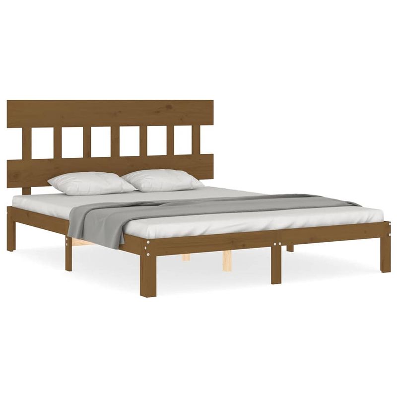 Foto van The living store bedframe grenenhout - honingbruin - 203.5x163.5x81 cm - stevig en duurzaam