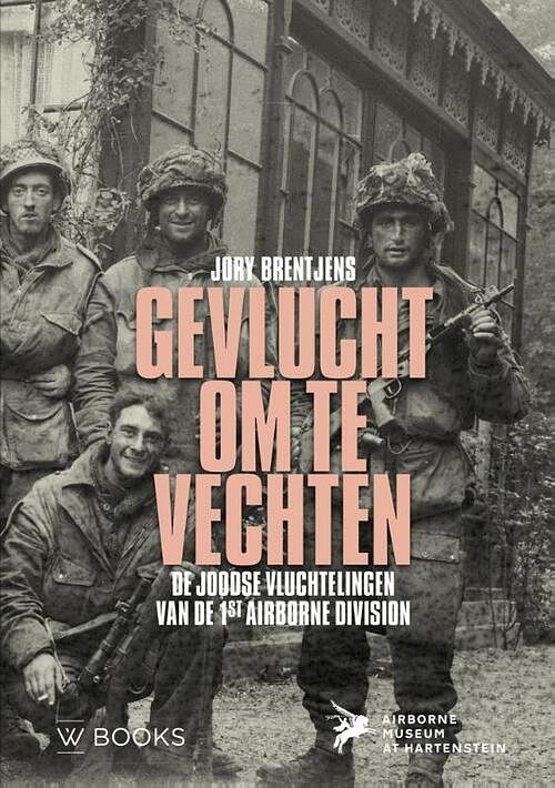 Foto van Gevlucht om te vechten - jory brentjens - hardcover (9789462585621)