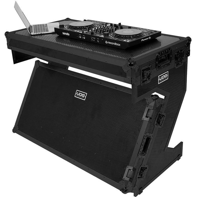 Foto van Udg ultimate flight case portable z-style dj table plus koffer en standaard voor dj-gear