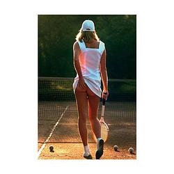 Foto van Pyramid tennis girl kunstdruk 60x80cm