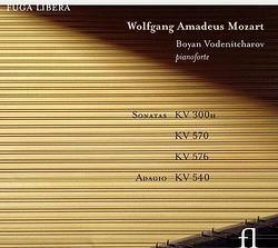 Foto van Sonatas kv300 570 576 / adagio kv 5 - cd (5400439005389)