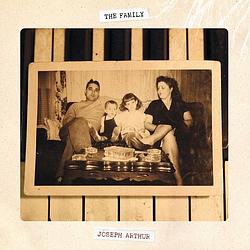 Foto van The family - cd (0884108004753)