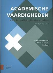 Foto van Academische vaardigheden voor interdisciplinaire studies - ger post, koen van der gaast, laura koenders - paperback (9789463725118)