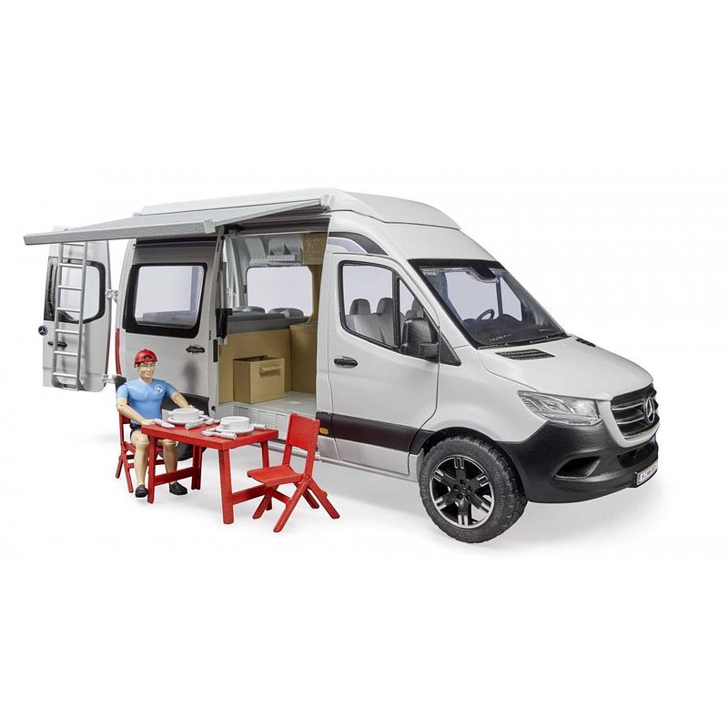 Foto van Bruder mb sprinter camper mit fahrer - 2672